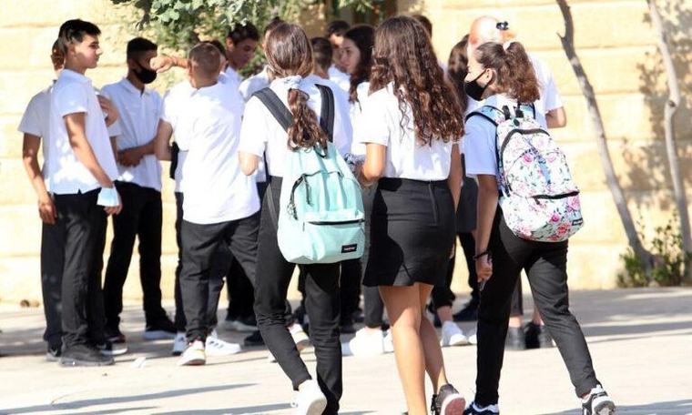 Χτυπά το πρώτο κουδούνι στη Μέση Εκπαίδευση τη Δευτέρα για πάνω από 41 χιλιάδες μαθητές Οι καθηγητές ήδη βρίσκονται στα σχολεία από την 1η Σεπτεμβρίου 17:29 - 04 Σεπτεμβριου 2026