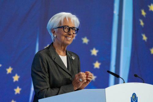 Προς νέα αύξηση των επιτοκίων την ερχόμενη Πέμπτη η Ευρωπαϊκή Κεντρική Τράπεζα