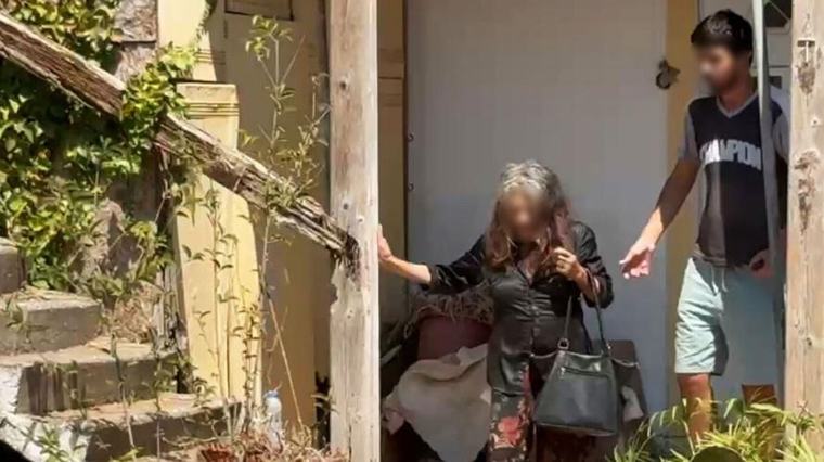 Συνελήφθησαν η κόρη και ο εγγονός της 90χρονης στον Μαραθώνα-Η σορός της βρέθηκε τυλιγμένη σε νάιλον στο υπόγειο Ανθρωπολόγος θα εξετάσει τα οστά της ηλικιωμένης, τα μετέφεραν σε σακούλα 15:06 - 04 Σεπτεμβριου 2026