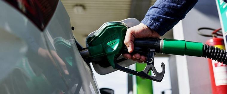 Πρόθεση Κυβέρνησης για επέκταση της επιδότησης καυσίμων-Πρόταση από τον Μάκη Κεραυνό στο επόμενο υπουργικό Αξιολογούνται συνεχώς τα μέτρα σύμφωνα με την Κυβέρνηση 16:58 - 03 Σεπτεμβριου 2026