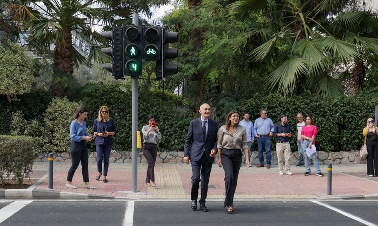 Μικρό βήμα για τον άνδρα... τεράστιο χάσιμο χρόνου για τις γυναίκες